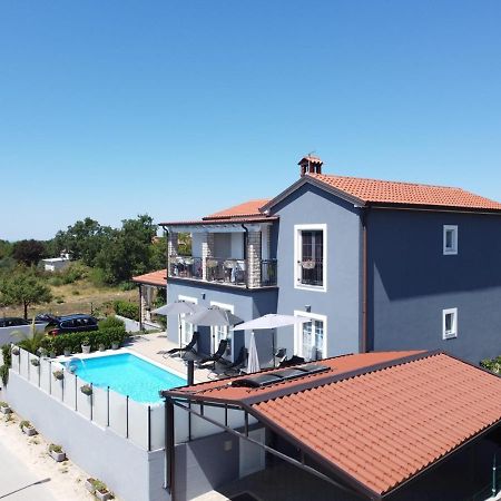 Lavanda House With Apartments Buje Exterior foto